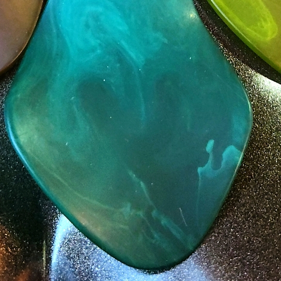 Green, Olive and Goldtone Statement Necklace with Earrings Set - Picture 10 of 15